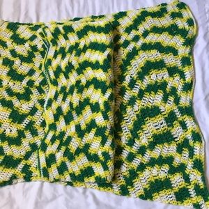 🎉HP🎉 VTG handmade crochet Afghan blanket throw